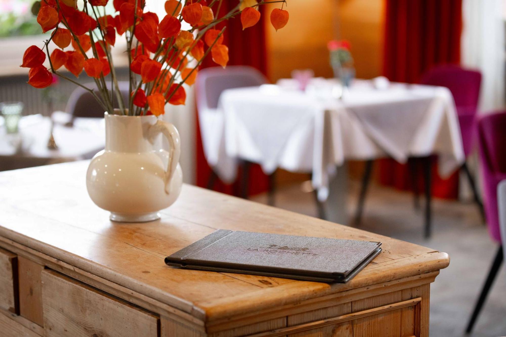Hotel Logis Restaurant & La Rochette